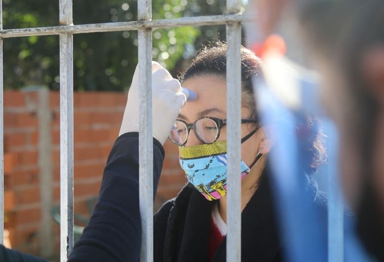 Operativo de desinfección en La Plata